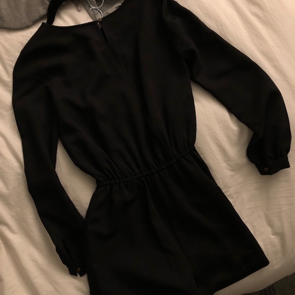 Aritzia Wilfred Japan Black Romper - Picture 4 of 8